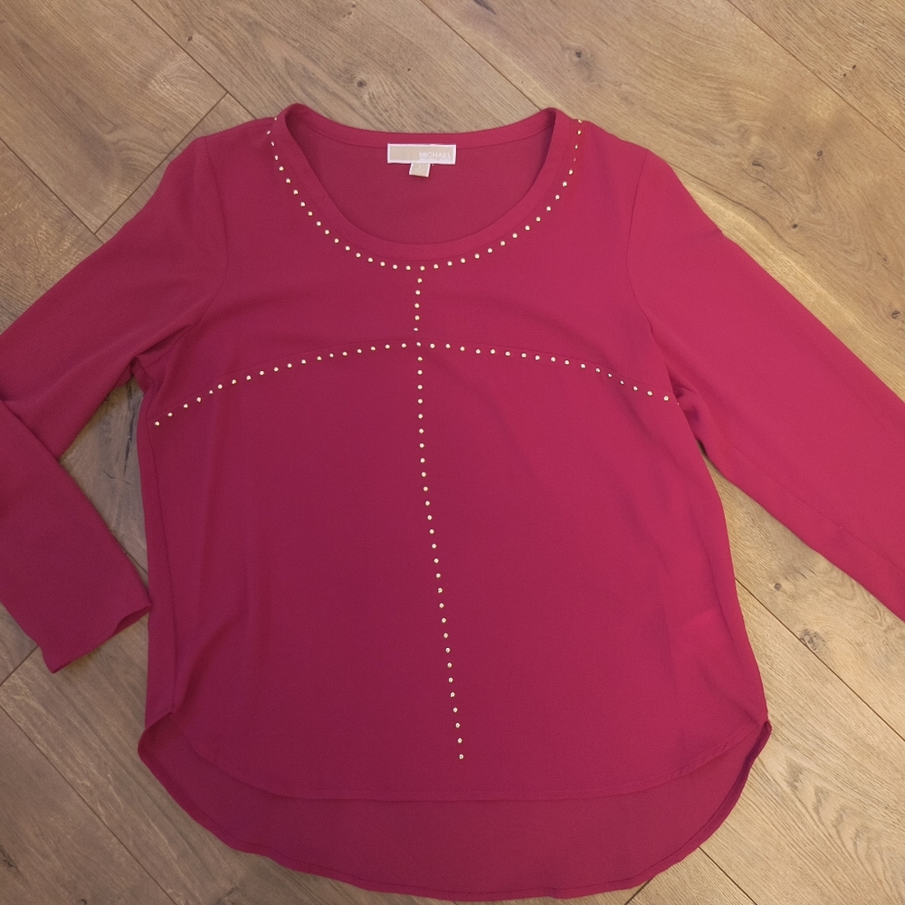 Michael Kors Red Studded Hi-Lo Hem Blouse in Size L - Picture 7 of 14